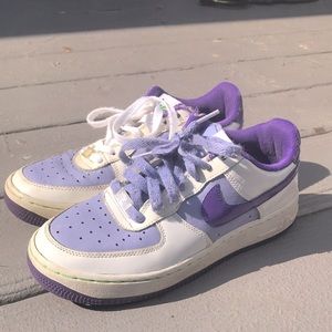 Nike air forces- vintage n cute